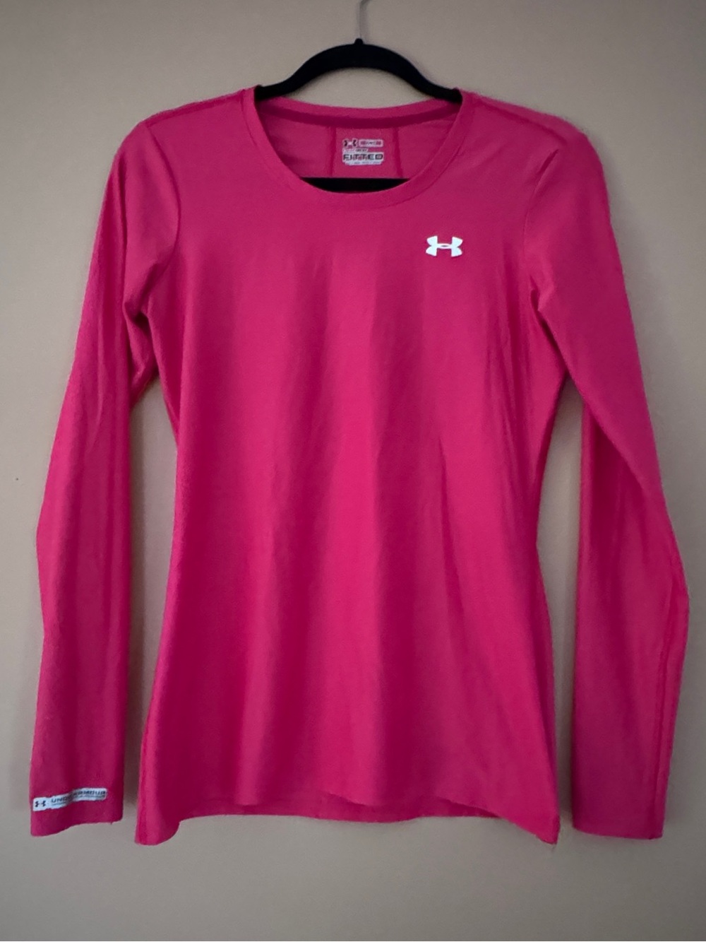 NWOT Under Armour Women’s Long Sleeve Crew - Hot Pink